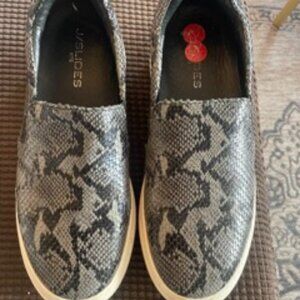 J/Slides Platform black and grey snake print slip on sneakers